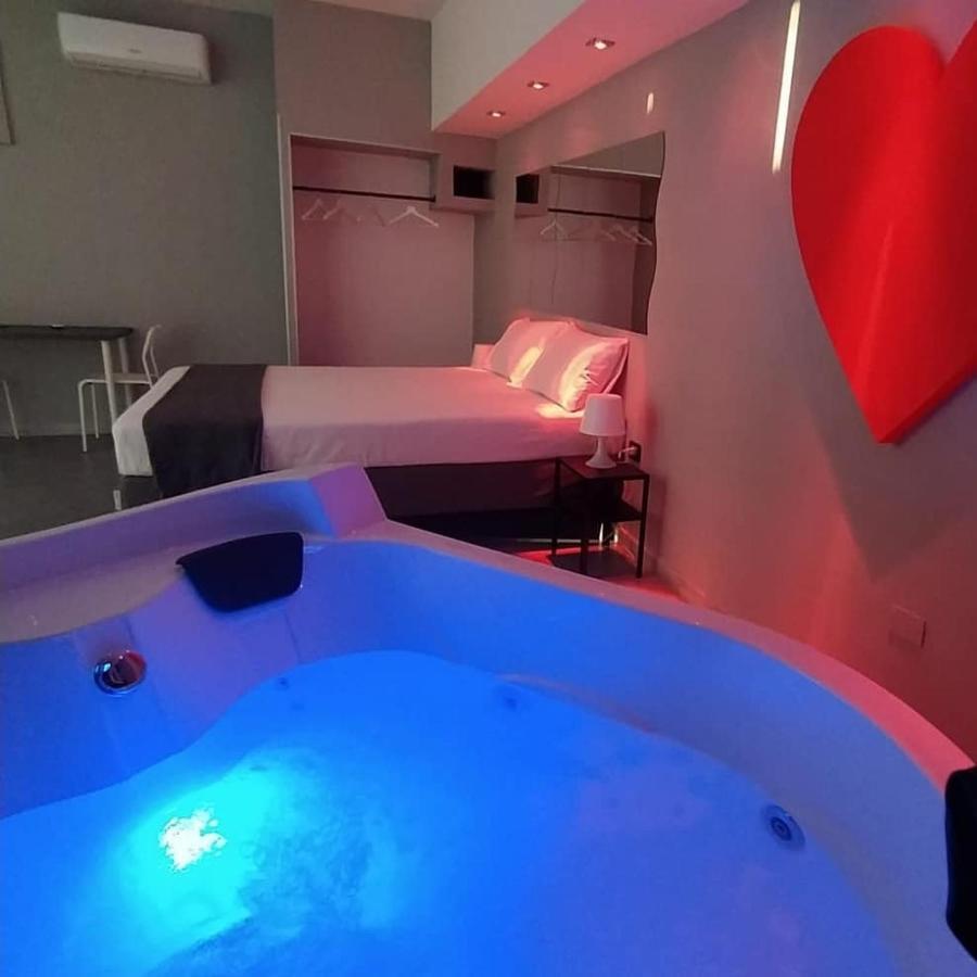 Living Bed And Breakfast คาโซริอา ภายนอก รูปภาพ