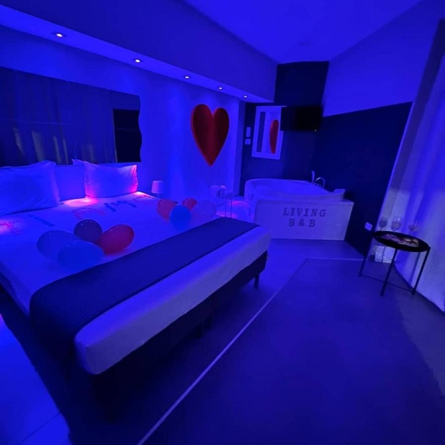 Living Bed And Breakfast คาโซริอา ภายนอก รูปภาพ