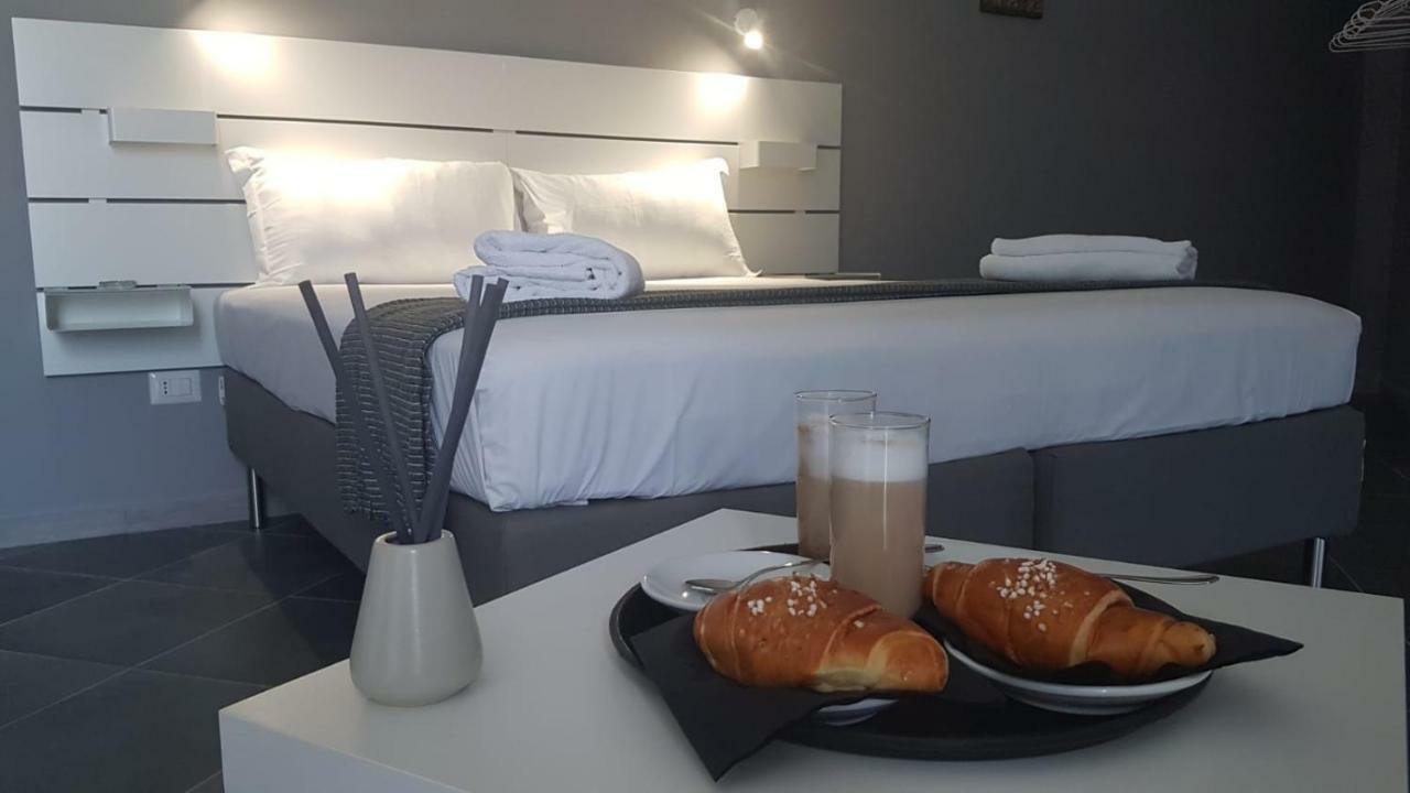 Living Bed And Breakfast คาโซริอา ภายนอก รูปภาพ