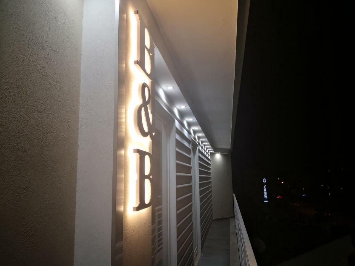 Living Bed And Breakfast คาโซริอา ภายนอก รูปภาพ