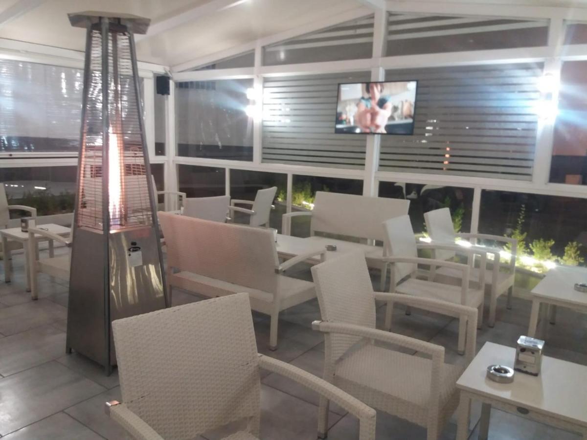 Living Bed And Breakfast คาโซริอา ภายนอก รูปภาพ