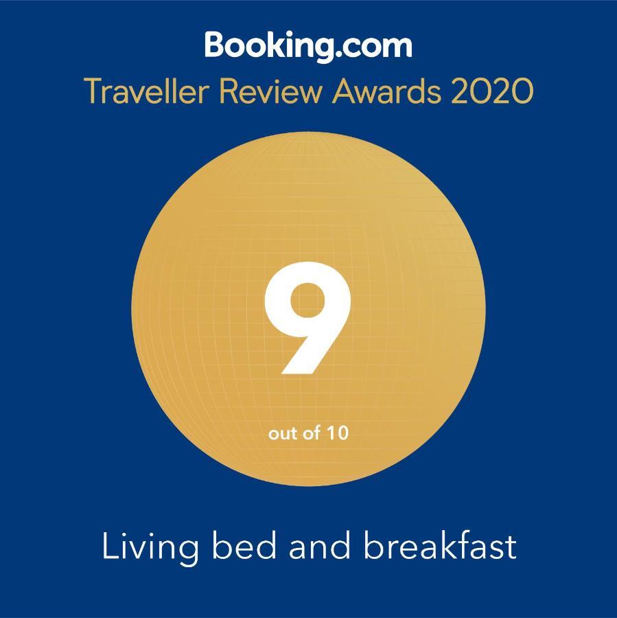 Living Bed And Breakfast คาโซริอา ภายนอก รูปภาพ